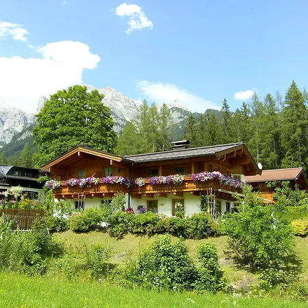 شقة Haus Breithornblick *