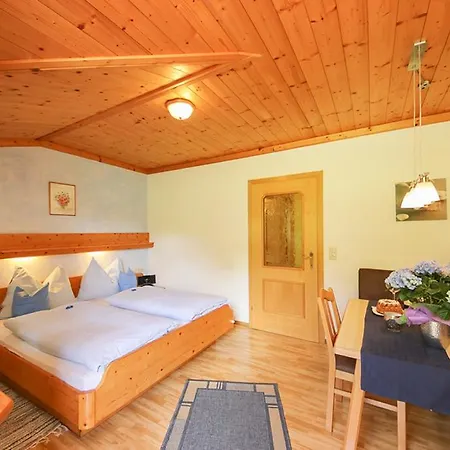 Haus Breithornblick شقة